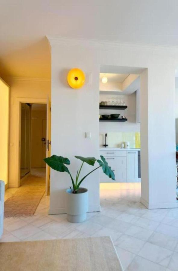 شقة Groovy Caparica Gem With Large Sunny Terrace كوستا دا كاباريكا المظهر الخارجي الصورة