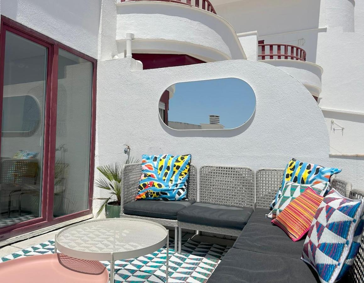 شقة Groovy Caparica Gem With Large Sunny Terrace كوستا دا كاباريكا المظهر الخارجي الصورة